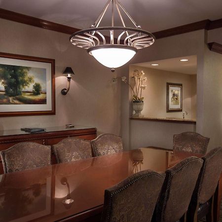 Doubletree By Hilton Lisle Naperville Eksteriør billede