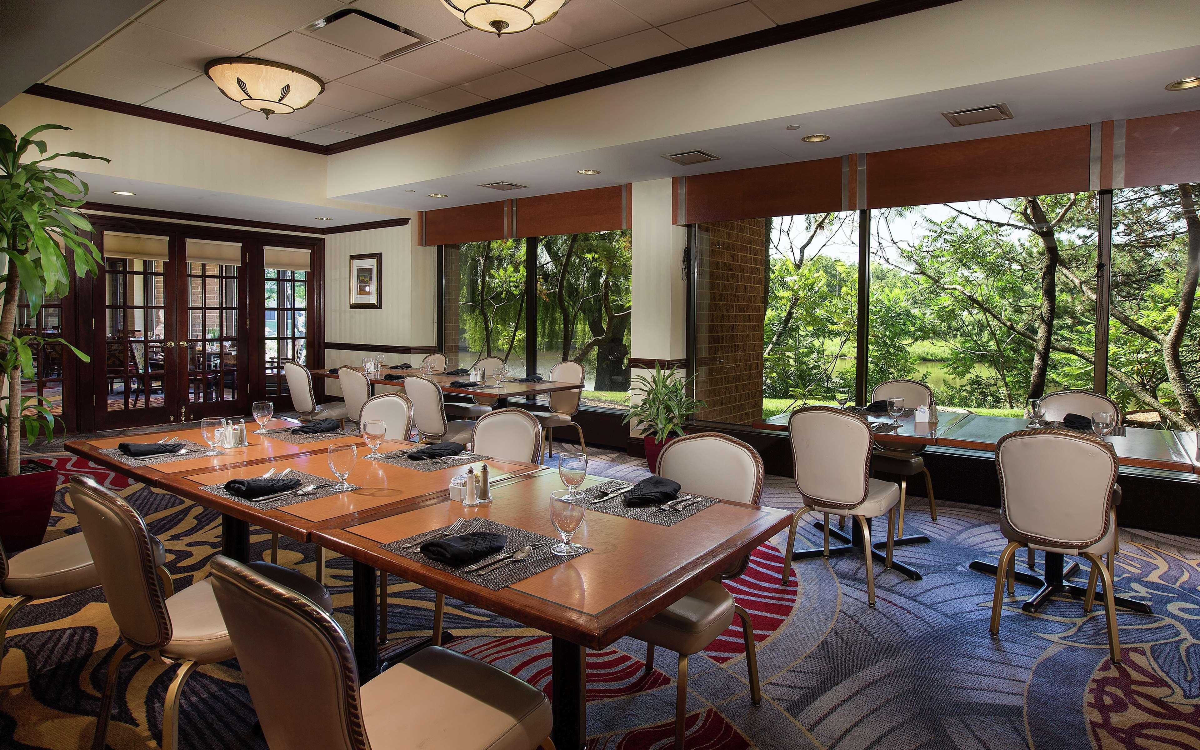 Doubletree By Hilton Lisle Naperville Eksteriør billede