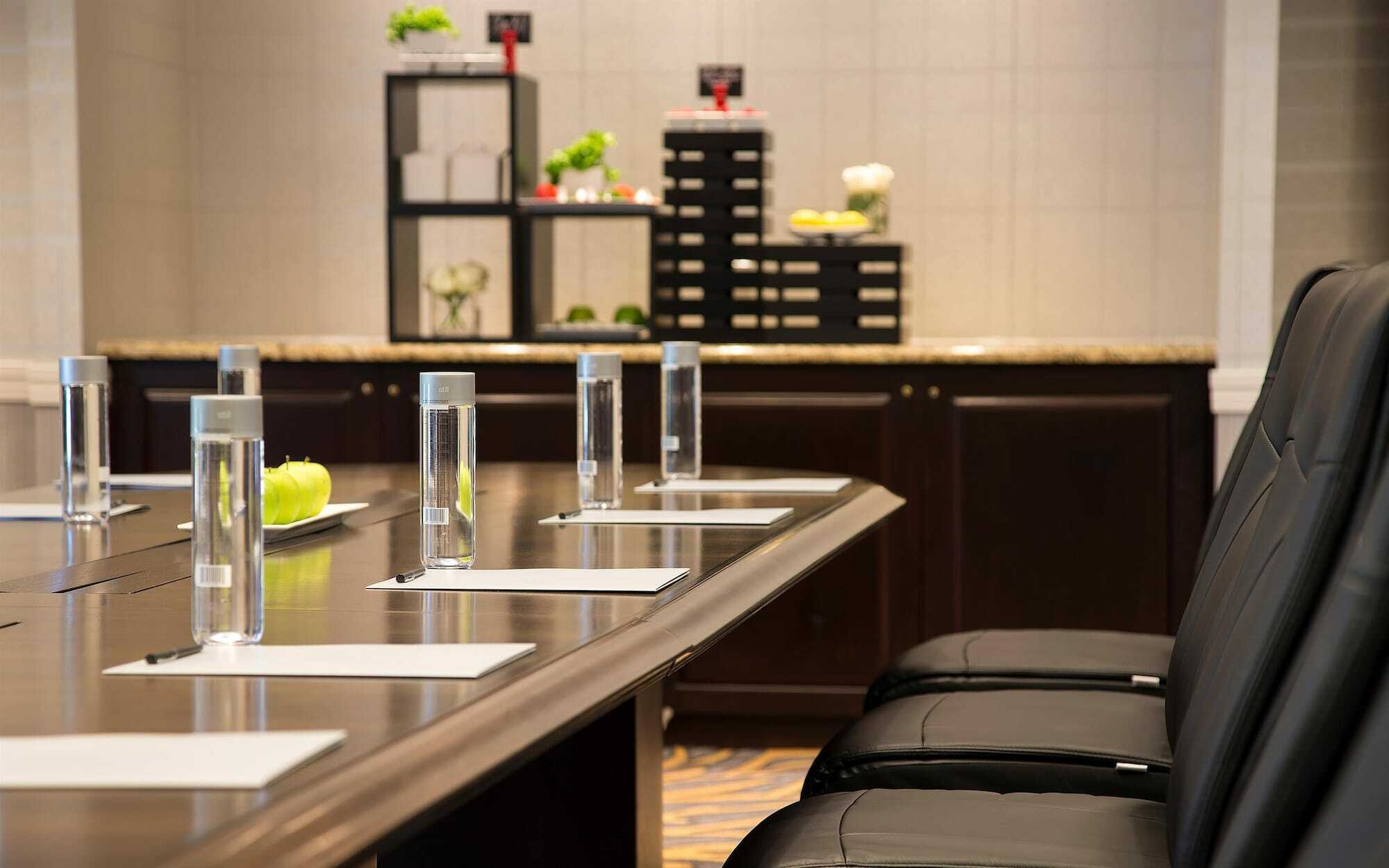 Doubletree By Hilton Lisle Naperville Eksteriør billede